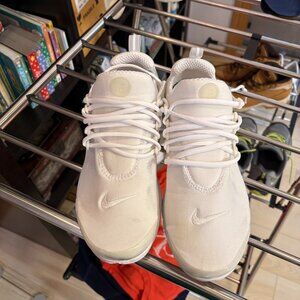 Nike men’s Air Presto size 10
